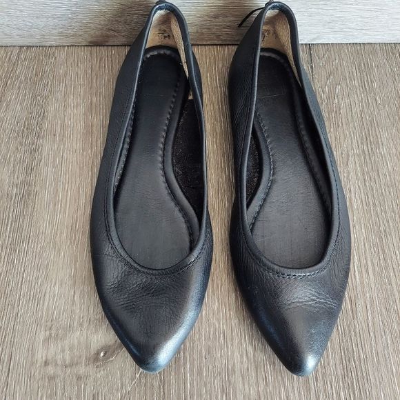 Frye Shoes - Frye Regina Black Ballet Flats 7